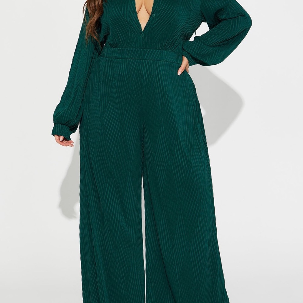 Fashion Nova XL Hunter Green Jumpsuit